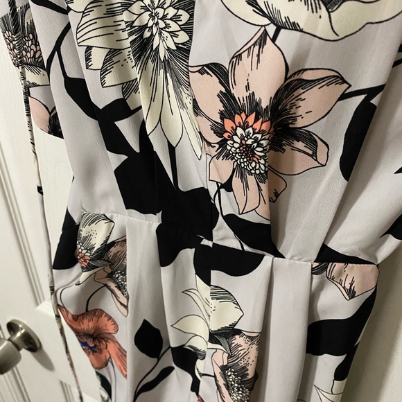 Leith Silk floral jumpsuit - Picture 3 of 7